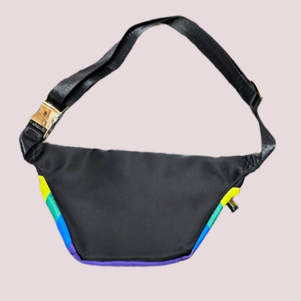 🏳️‍🌈NWT 10” Rainbow Pride Fanny Pack - Picture 2 of 3